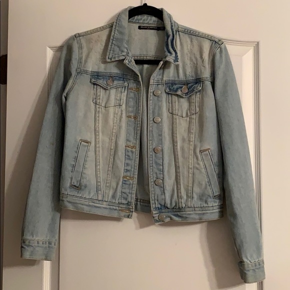 Brandy Melville Jackets & Blazers - Brandy Melville Light Denim Jacket ☆